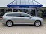 Volkswagen Passat Variant 1.6 TDI Connected Series Plus Pano / Stoelverwarming / Trekhaak