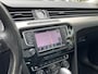 Volkswagen Passat Variant 1.6 TDI Connected Series Plus Pano / Stoelverwarming / Trekhaak
