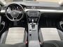 Volkswagen Passat Variant 1.6 TDI Connected Series Plus Pano / Stoelverwarming / Trekhaak