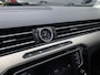Volkswagen Passat Variant 1.6 TDI Connected Series Plus Pano / Stoelverwarming / Trekhaak