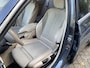 BMW 3-Serie Touring 316i Executive Sport Cruise controle / Camera / Elek climate control / getint / 19''