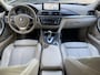 BMW 3-Serie Touring 316i Executive Sport Cruise controle / Camera / Elek climate control / getint / 19''