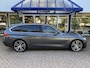 BMW 3-Serie Touring 316i Executive Sport Cruise controle / Camera / Elek climate control / getint / 19''