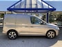 Volkswagen Caddy Cargo 2.0 TDI 1st Edition 180 PK! Mee-gespoten bumpers / Virtueel dashboard / Dodehoek / ACC / 220v aansluiting / parkeersensoren+camera achter /Carplay / Trekhaak /Airco