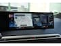 BMW iX xDrive50 112 kWh M-Sport |Individual Storm Bay|B&W Diamond|Massage|Laser|Trekhaak|Sky Lounge|