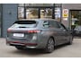 Volkswagen Passat Variant 1.5 eHybrid R-Line Business IQ.Light/Keyless/Camera/Navi/ACC/DCC/19"/Trekhaak wegkl.