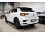 Volkswagen T-Roc 1.5 TSI 3x R-Line * Trekhaak - Pano - Virtual - Keyless - Beats - Camera - ACC - Blind Spot - LED *