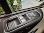 Ford Transit Custom Tourneo / L1H1 4+1 Rolstoelbus Automaat Bodemverlaging XXL-Ombouw 150cm bodemverlaging