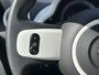 Renault Twingo Z.E. R80 Série Limitée Vibes SoH 93,8% | Carplay | Camera | Cruise Control | Half Leder