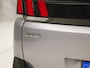 Peugeot 5008 1.2 PureTech Allure 7 Persoons (PANORAMADAK, APPLE CARPLAY, GROOT NAVI, 360 CAMERA, SPORTSTOELEN, GETINT GLAS, LEDER, CRUISE, NIEUWE APK, NIEUWSTAAT)