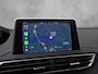 Peugeot 5008 1.2 PureTech Allure 7 Persoons (PANORAMADAK, APPLE CARPLAY, GROOT NAVI, 360 CAMERA, SPORTSTOELEN, GETINT GLAS, LEDER, CRUISE, NIEUWE APK, NIEUWSTAAT)