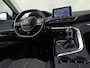 Peugeot 5008 1.2 PureTech Allure 7 Persoons (PANORAMADAK, APPLE CARPLAY, GROOT NAVI, 360 CAMERA, SPORTSTOELEN, GETINT GLAS, LEDER, CRUISE, NIEUWE APK, NIEUWSTAAT)