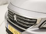 Peugeot 5008 1.2 PureTech Allure 7 Persoons (PANORAMADAK, APPLE CARPLAY, GROOT NAVI, 360 CAMERA, SPORTSTOELEN, GETINT GLAS, LEDER, CRUISE, NIEUWE APK, NIEUWSTAAT)
