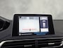 Peugeot 5008 1.2 PureTech Allure 7 Persoons (PANORAMADAK, APPLE CARPLAY, GROOT NAVI, 360 CAMERA, SPORTSTOELEN, GETINT GLAS, LEDER, CRUISE, NIEUWE APK, NIEUWSTAAT)