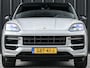 Porsche Cayenne Coupé 3.0 E-Hybrid | Panoramadak | NL-Auto | Dealeronderhouden | Sport Chrono | Bose | Memory Seats | Stoelverwarming + Ventilatie | Luchtvering | Stuurverwaming | Trekhaak |