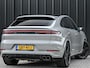 Porsche Cayenne Coupé 3.0 E-Hybrid | Panoramadak | NL-Auto | Dealeronderhouden | Sport Chrono | Bose | Memory Seats | Stoelverwarming + Ventilatie | Luchtvering | Stuurverwaming | Trekhaak |