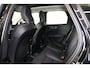 Volvo XC60 T6 Recharge AWD Ultra Dark - Panorama/schuifdak - IntelliSafe Assist & Surround - 360º Camera - Harman Kardon audio - Adaptieve LED koplampen - Verwarmde voorstoelen, stuur & achterbank - Parkeersensoren voor & achter - Elektr. bedienb. voorstoelen met geheugen - Head up display - Draadloze tel. lader - Inklapbare trekhaak - 20'' LMV