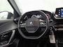 Peugeot 2008 1.2 PureTech Sport (APPLE CARPLAY, GROOT NAVI, PARKEERSENSOREN, SPORTSTOELEN, LANE ASSIST, CRUISE, NIEUWSTAAT)