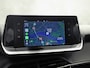 Peugeot 2008 1.2 PureTech Sport (APPLE CARPLAY, GROOT NAVI, PARKEERSENSOREN, SPORTSTOELEN, LANE ASSIST, CRUISE, NIEUWSTAAT)