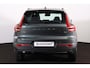 Volvo XC40 B4 Plus Dark - IntelliSafe Assist & Surround - Verwarmde voorstoelen & stuur - Parkeersensoren voor & achter - Elektr. bedienb. voorstoelen met geheugen links - Draadloze tel. lader - Inklapbare trekhaak - 19'' LMV