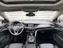 Opel Insignia Sports Tourer 1.6 Turbo Innovation | Elektrische glazen panoramische dak | Stoelverwarming | Head-up Display | Lederen bekleding | Dode hoek detectie| Parkeersensoren en camera | Cruise control | Elektrische achterklep