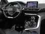 Peugeot 5008 1.2 PureTech GT-Line 7 Persoons (PANORAMADAK, APPLE CARPLAY, GROOT NAVI, 360 CAMERA, GETINT GLAS, SPORTSTOELEN, LEDER, KEYLESS. CRUISE, NIEUWSTAAT)