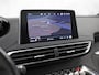 Peugeot 5008 1.2 PureTech GT-Line 7 Persoons (PANORAMADAK, APPLE CARPLAY, GROOT NAVI, 360 CAMERA, GETINT GLAS, SPORTSTOELEN, LEDER, KEYLESS. CRUISE, NIEUWSTAAT)