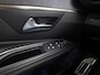 Peugeot 5008 1.2 PureTech GT-Line 7 Persoons (PANORAMADAK, APPLE CARPLAY, GROOT NAVI, 360 CAMERA, GETINT GLAS, SPORTSTOELEN, LEDER, KEYLESS. CRUISE, NIEUWSTAAT)