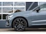 Volvo XC60 2.0 T8 Recharge R-Design | Panorama | Luchtvering | Harman Kardon | Memory | Stoelvent. | Trekhaak | 21' Inch | SOH 89.5% |