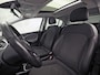 Opel Corsa 1.0 Turbo Sport (SCHUIFDAK, 5 DEURS, STOELVERWARMING, PARKEERSENSOREN, SPORTSTOELEN, GETINT GLAS, XENON, LM VELGEN, CRUISE, NIEUWSTAAT)