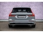 Volvo V60 2.0 T8 Plug-in Hybrid AWD Plus Dark | SOH:100% | PHEV Long Range | Trekhaak | Sportstoelen | Panoramadak | Harman Kardon Audio | Head-up Display | 360 Graden Camera | Stoelverwarming voor en achter | Keyless Entry | Elektrische Achterklep | Elektrisch Verstelbare Voorstoelen | Cruise Control Adaptief | BLIS | Google Navigatie | Apple Carplay | Android Auto