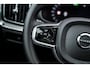 Volvo V60 2.0 T8 Plug-in Hybrid AWD Plus Dark | SOH:100% | PHEV Long Range | Trekhaak | Sportstoelen | Panoramadak | Harman Kardon Audio | Head-up Display | 360 Graden Camera | Stoelverwarming voor en achter | Keyless Entry | Elektrische Achterklep | Elektrisch Verstelbare Voorstoelen | Cruise Control Adaptief | BLIS | Google Navigatie | Apple Carplay | Android Auto