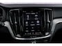 Volvo V60 2.0 T8 Plug-in Hybrid AWD Plus Dark | SOH:100% | PHEV Long Range | Trekhaak | Sportstoelen | Panoramadak | Harman Kardon Audio | Head-up Display | 360 Graden Camera | Stoelverwarming voor en achter | Keyless Entry | Elektrische Achterklep | Elektrisch Verstelbare Voorstoelen | Cruise Control Adaptief | BLIS | Google Navigatie | Apple Carplay | Android Auto