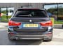 BMW 5-Serie Touring 530i High Executive M | M Pakket | Schuif/kanteldak | Head-Up display | 20 inch | Adaptieve cruise control | Luchtvering