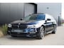 BMW 5-Serie Touring 530i High Executive M | M Pakket | Schuif/kanteldak | Head-Up display | 20 inch | Adaptieve cruise control | Luchtvering