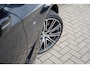 BMW 5-Serie Touring 530i High Executive M | M Pakket | Schuif/kanteldak | Head-Up display | 20 inch | Adaptieve cruise control | Luchtvering
