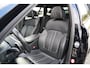BMW 5-Serie Touring 530i High Executive M | M Pakket | Schuif/kanteldak | Head-Up display | 20 inch | Adaptieve cruise control | Luchtvering