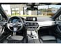 BMW 5-Serie Touring 530i High Executive M | M Pakket | Schuif/kanteldak | Head-Up display | 20 inch | Adaptieve cruise control | Luchtvering