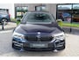 BMW 5-Serie Touring 530i High Executive M | M Pakket | Schuif/kanteldak | Head-Up display | 20 inch | Adaptieve cruise control | Luchtvering