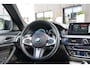BMW 5-Serie Touring 530i High Executive M | M Pakket | Schuif/kanteldak | Head-Up display | 20 inch | Adaptieve cruise control | Luchtvering