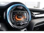MINI Cooper Mini 1.5 Chili Serious Business | 1e eigenaar | Volledig onderhouden | Climate Control | LED | Cruise Control | Bluetooth | 18