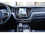 Volvo XC60 2.0 T6 Plug-in hybrid AWD Plus Dark Long Range | SOH 100% | Trekhaak | Harman Kardon | Adaptieve cruise control | Schuif/kanteld