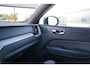Volvo XC60 2.0 T6 Plug-in hybrid AWD Plus Dark Long Range | SOH 100% | Trekhaak | Harman Kardon | Adaptieve cruise control | Schuif/kanteld