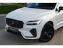 Volvo XC60 2.0 T6 Plug-in hybrid AWD Plus Dark Long Range | SOH 100% | Trekhaak | Harman Kardon | Adaptieve cruise control | Schuif/kanteld