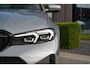 BMW 3-Serie Touring 320e M Sport | SOH 95% | Shadow Line | Sfeerverlichting | Dealer onderhouden | Trekhaak | Panoramisch schuif/kanteldak |