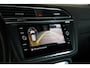 Volkswagen Tiguan 1.4 TSI eHybrid R-Line Business+ | Sfeerverlichting | Stoel en stuurwielverwarming | Dodehoek detectie | Digitaal dashboard | Ad