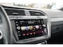 Volkswagen Tiguan 1.4 TSI eHybrid R-Line Business+ | Sfeerverlichting | Stoel en stuurwielverwarming | Dodehoek detectie | Digitaal dashboard | Ad