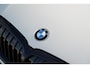 BMW 3-Serie Touring 318i High Executive M | M Pakket | Sportonderstel | Sfeerverlichting | Shadow Line | Stoelverwarming | LED | Dealer onde