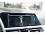 BMW 3-Serie Touring 318i High Executive M | M Pakket | Sportonderstel | Sfeerverlichting | Shadow Line | Stoelverwarming | LED | Dealer onde