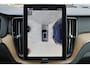 Volvo XC60 T6 Recharge AWD Ultra Dark - Luchtvering - Panorama/schuifdak - IntelliSafe Assist & Surround - 360º Camera - Harman/Kardon audio - Adaptieve LED koplampen - Verwarmde voorstoelen, stuur & achterbank - Parkeersensoren voor & achter - Elektr. bedienb. voorstoelen met geheugen - Draadloze tel. lader - Extra getint glas - Inklapbare trekhaak - 20' LMV